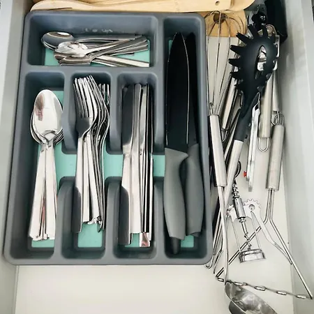 - Modern - Free Parking - Top2